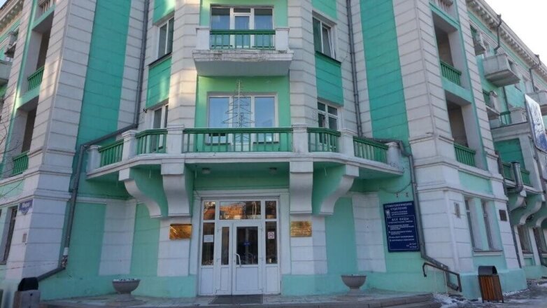 Умерла и.о. главврача госпиталя, выпавшая из окна в Красноярске