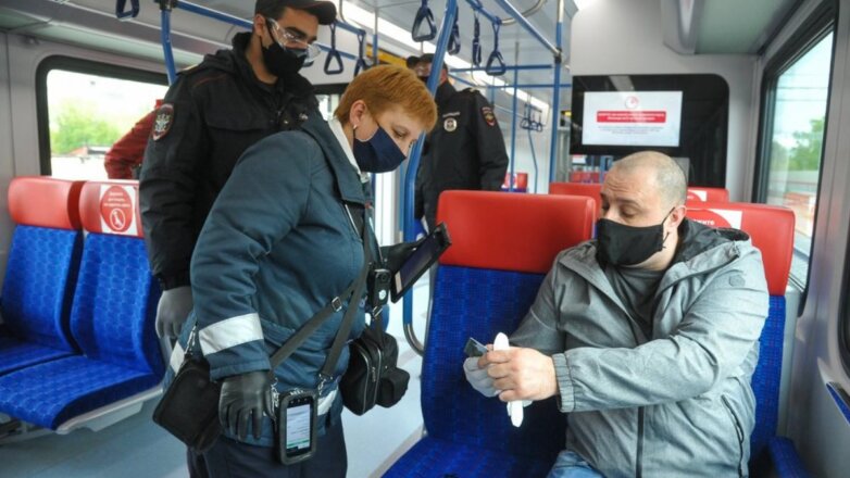 320535 Коронавирус Проверка маска перчатки пассажир пригородный электропоезд