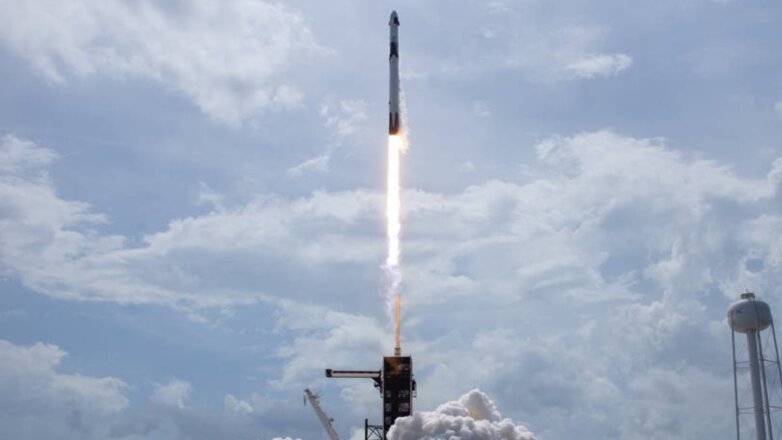 SpaceX Falcon 9 Crew Dragon Запуск