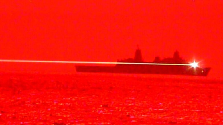 ВМС США опубликовали видео испытаний боевого лазера