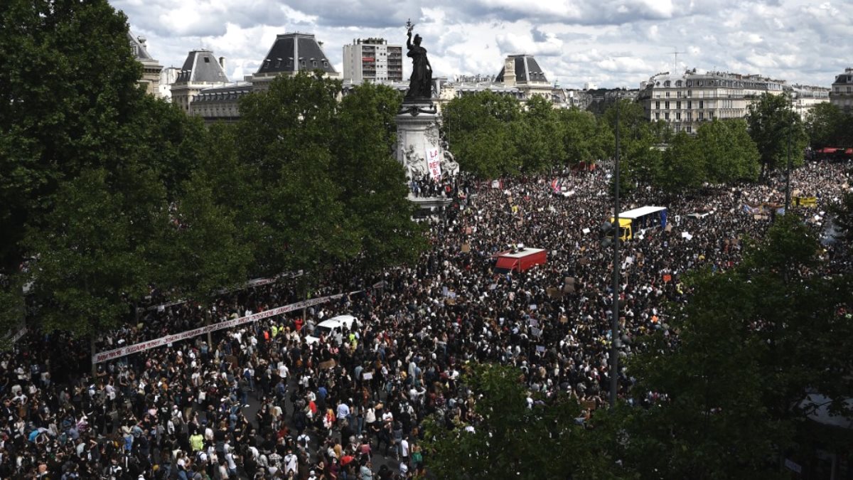 Париж Франция протесты