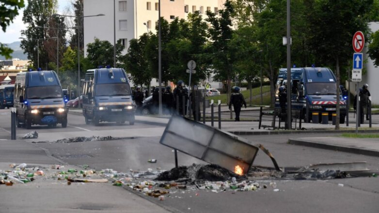 Франция полиция Беспорядки в Дижоне