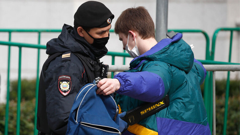 Доступ разрешен: как новые полномочия полиции отразятся на жизни россиян