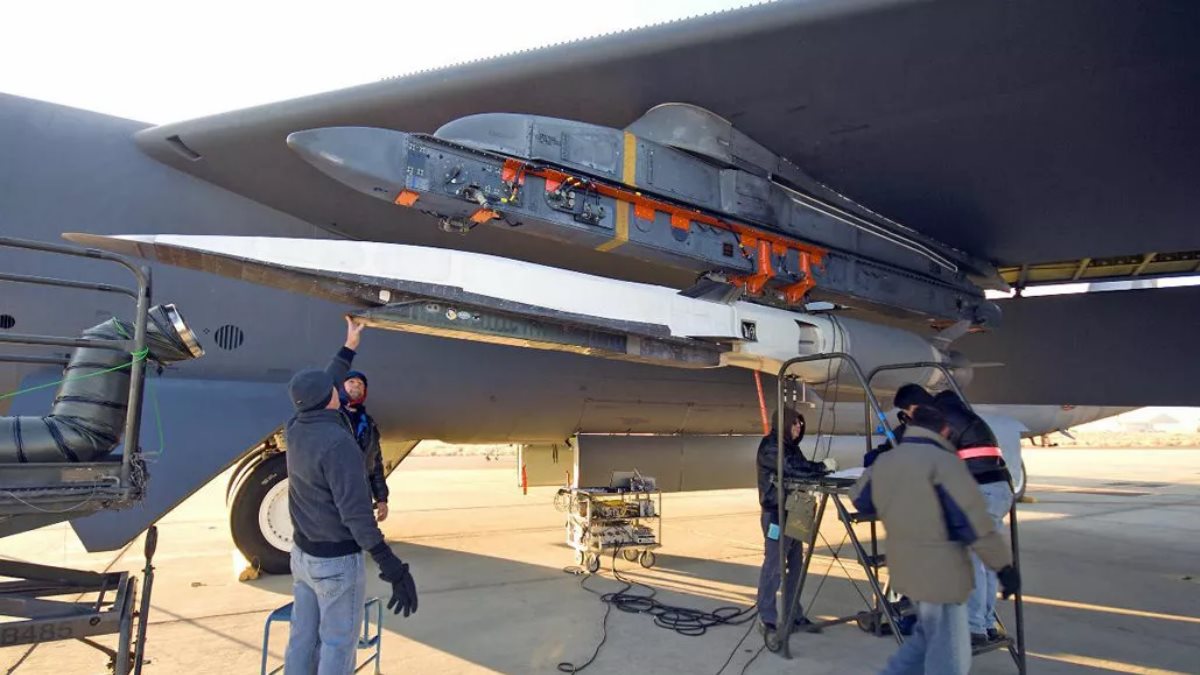 Новейшая гиперзвуковая крылатая ракета X-51A Waverider США