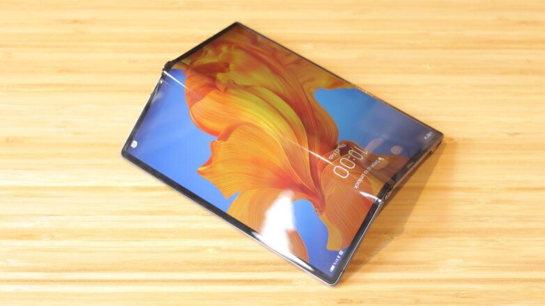 Xiaomi запатентовала смартфон-книжку с большим гибким экраном