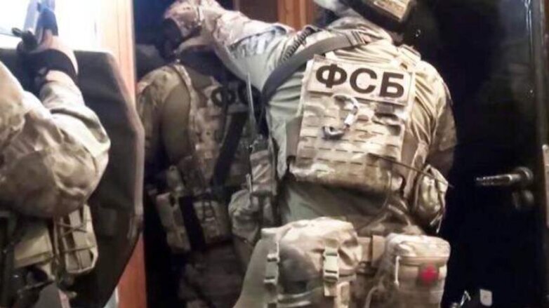 ФСБ раскрыла работавшую в 15 регионах банду подпольных оружейников