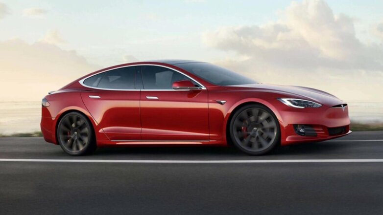 Tesla представила электромобиль с самым большим запасом хода