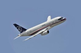 Самолет SSJ-100 аварийно сел в Краснодаре