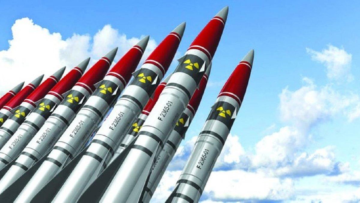 Аналитик рекомендовала США готовиться к отражению ядерных ударов