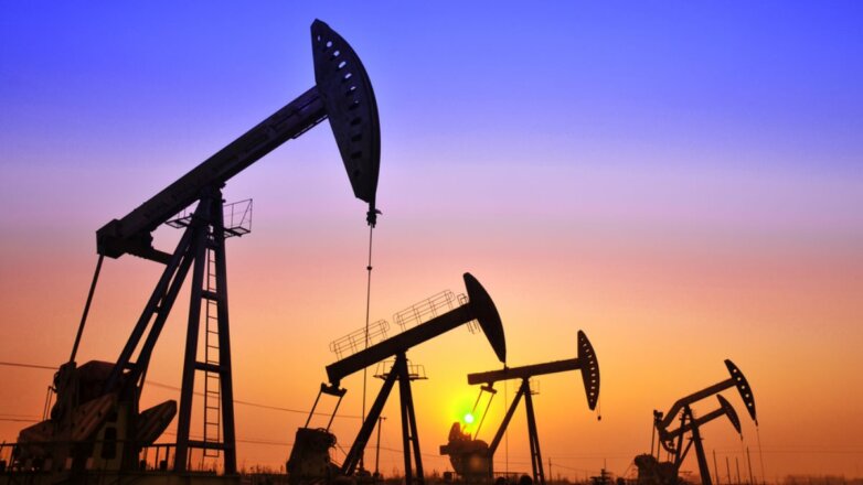 Возвращение нефтедобычи в России к рекордному уровню спрогнозировали в Минэкономразвития