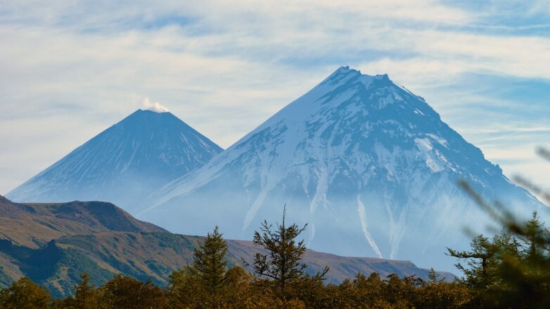 На Камчатке возобновилось извержение вулкана Карымский