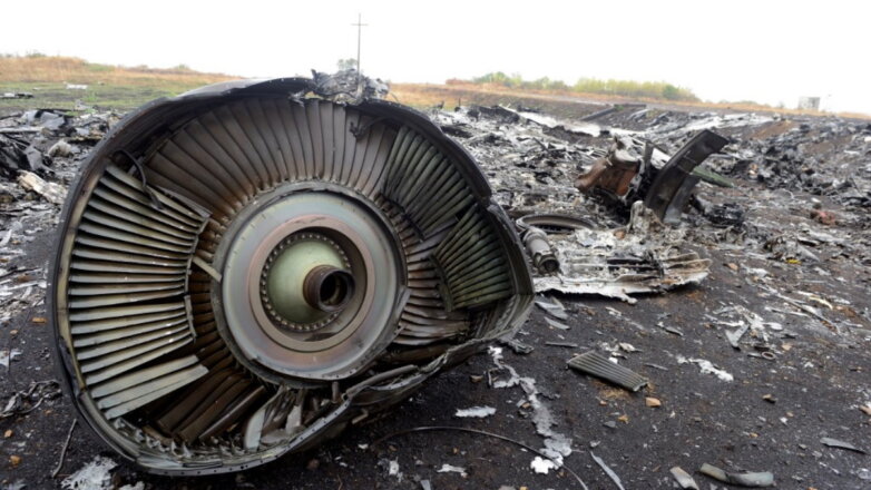 Место крушения малайзийского Boeing 777 рейса MH17 17 июля 2014 года Донецкая область два