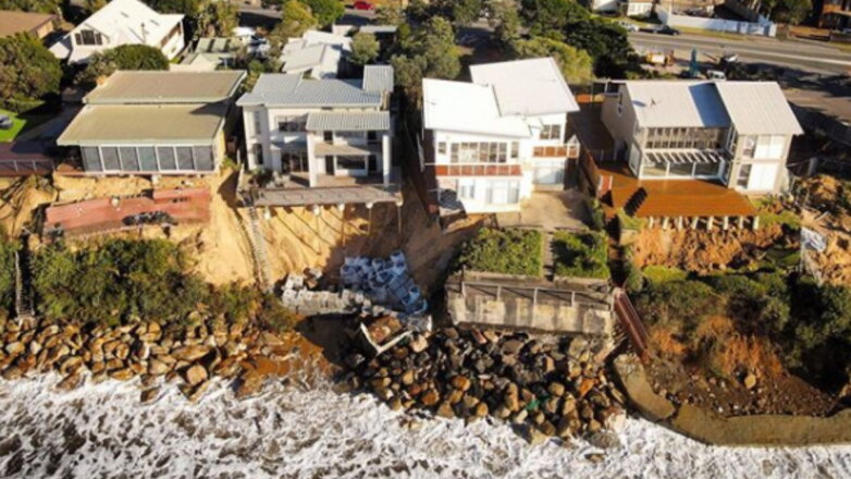 В Австралии дома в элитном районе начали проваливаться в океан