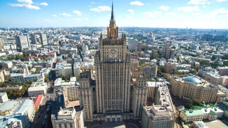 Сведения о планах СССР отдать Японии два острова прокомментировали в МИД России
