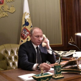 Путин и Макрон проведут новые телефонные переговоры 20 февраля