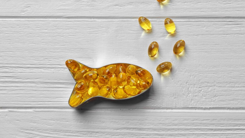 Давление и уровень холестерина нормализует масло печени рыбы