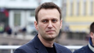 Самолет с Навальным улетел в Германию