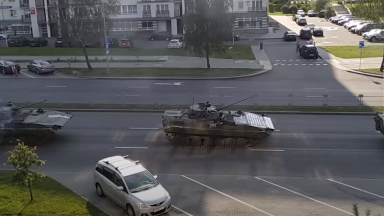 Власти Белоруссии направили войска в места массовых митингов