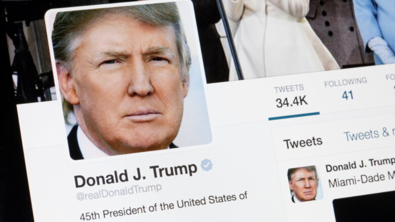 Трампу временно запретили писать в Twitter