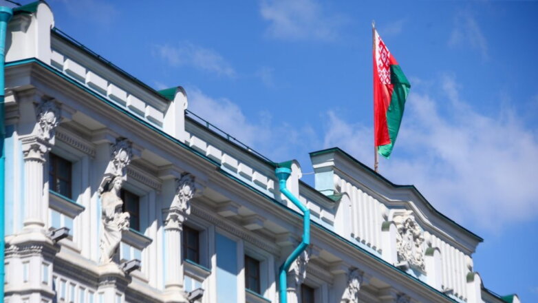 Белорусское посольство не смогло принять всех желающих проголосовать