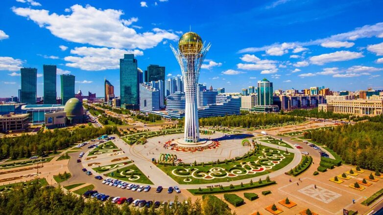 В Казахстане отменят обязательное использование русского языка на вывесках