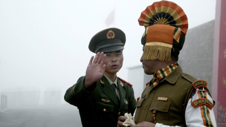 Минобороны Индии сообщило о столкновении с войсками Китая на границе