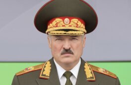 Лукашенко посетовал на расходы из-за реакции на действия НАТО