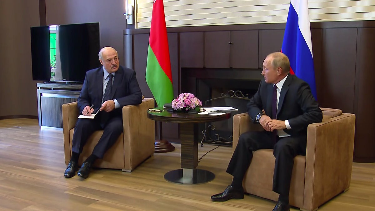 Лукашенко может запросить у России новый кредит в $3 млрд