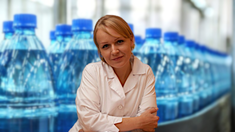 Врач рассказала об опасности воды из бутылок