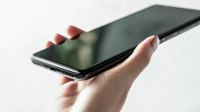 Huawei анонсировала беспроводную лазерную зарядку для смартфонов