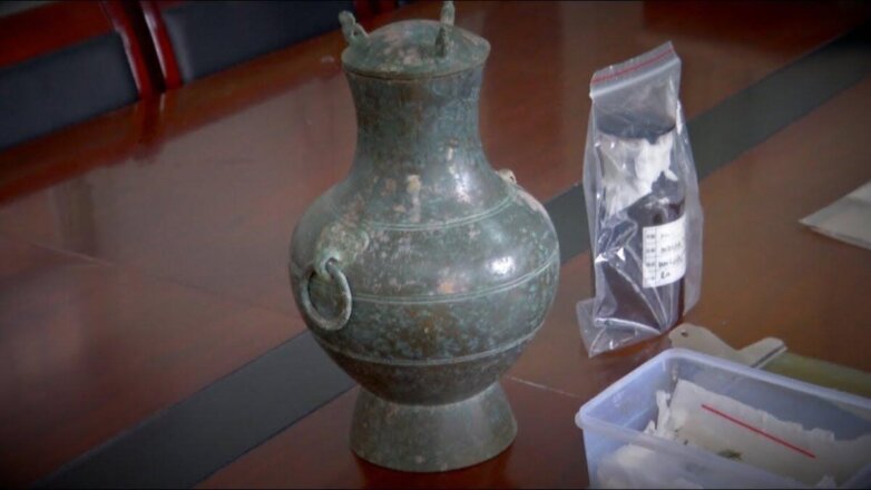 Лечебный алкоголь нашли спустя 2000 лет в кувшине из Китая: видео