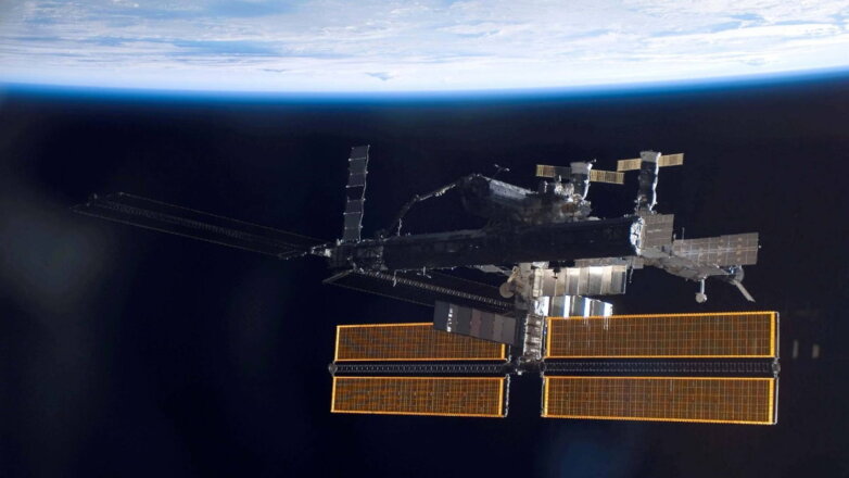 МКС Международная космическая станция верх