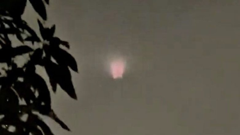 В США сняли на видео «НЛО размером с Луну»