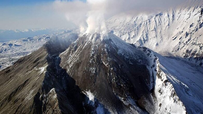 Ученые предупредили о риске извержения вулкана на Камчатке