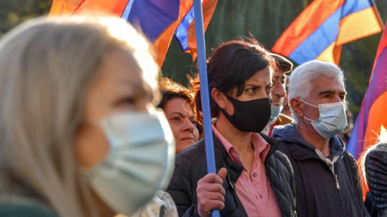 Армения Нагорный Карабах протесты митинг два