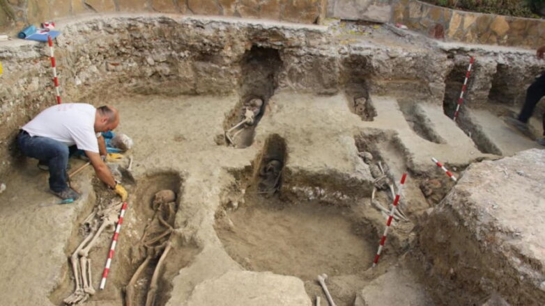 В древнем исламском некрополе в Испании обнаружили 400 гробниц