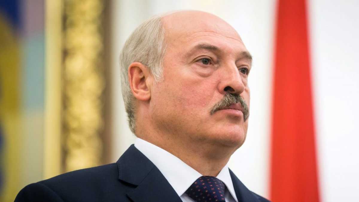 Лукашенко выразил надежду на открытие автодорог с Россией