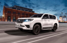 Toyota представила в России обновленную версию Land Cruiser Prado