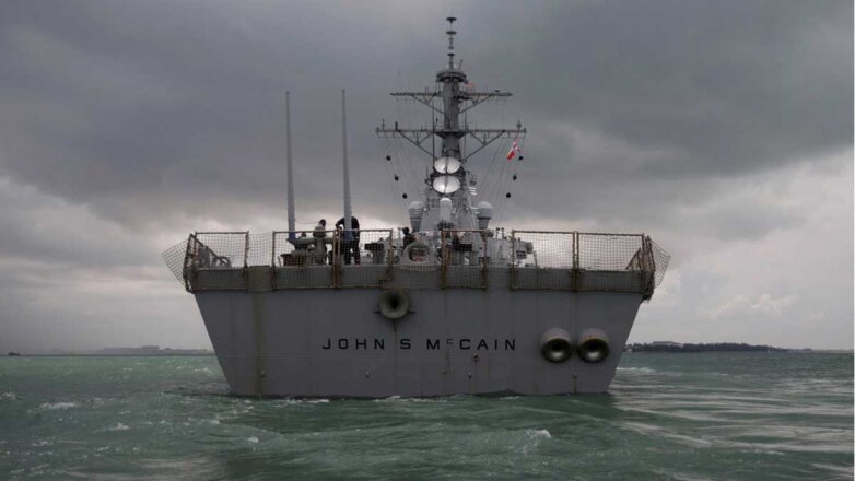 В США рассказали об изгнании своего эсминца из территориальных вод России