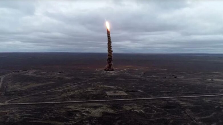 ВКС испытали новую российскую противоракету в Казахстане: видео