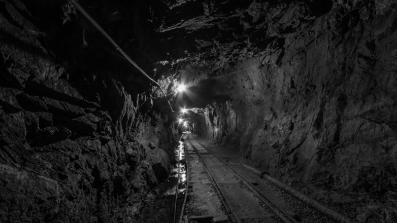 Двое человек погибли при обрушении штольни шахты на Колыме