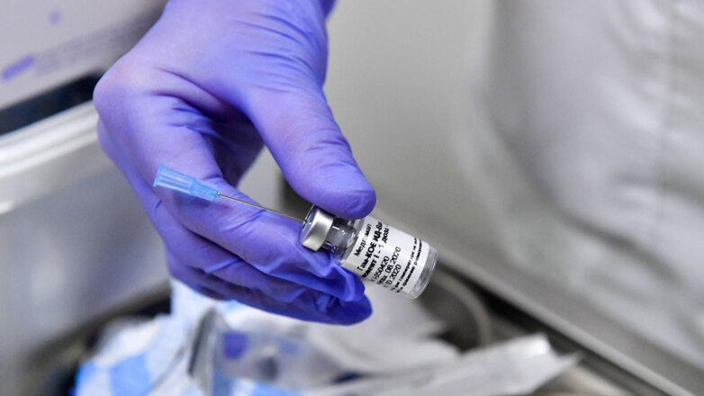 Венесуэла зарегистрировала российскую вакцину "Спутник V"