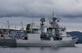 В Британии пригрозили ответом России на "игру мускулами" у берегов страны