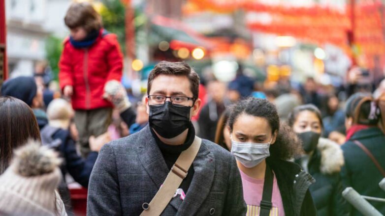 Люди улица маски