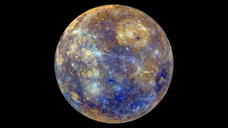 Ученые предположили существование скрытых ледников на полюсе Меркурия