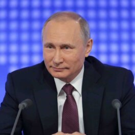 "Запад ускоряет нашу финансовую независимость": Путин выступил на форуме ЕАЭС в Минске