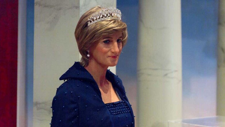 Очевидец рассказал, как леди Диана "застала врасплох" принца Чарльза