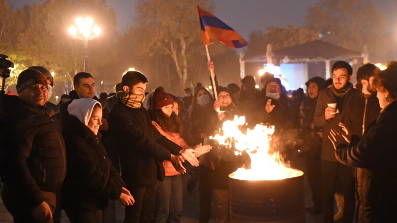 Ереван Армения протесты митинг оппозиция два