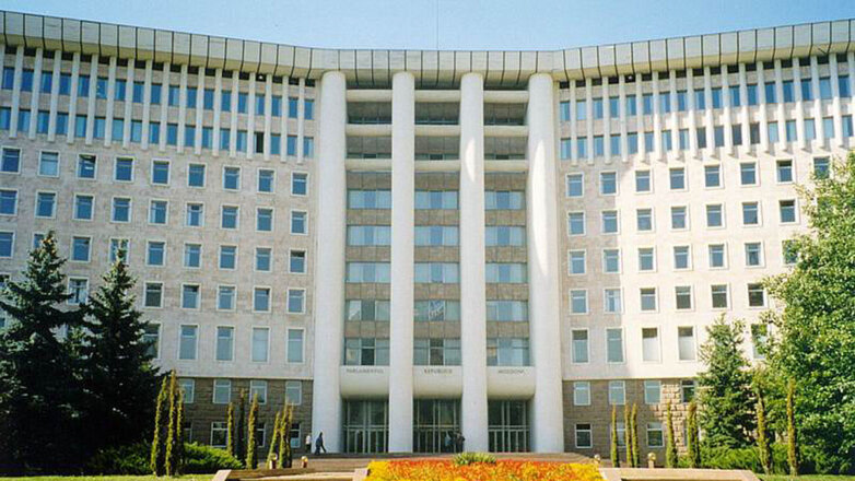 В Молдавии парламент одобрил вывод спецслужбы из подчинения президенту