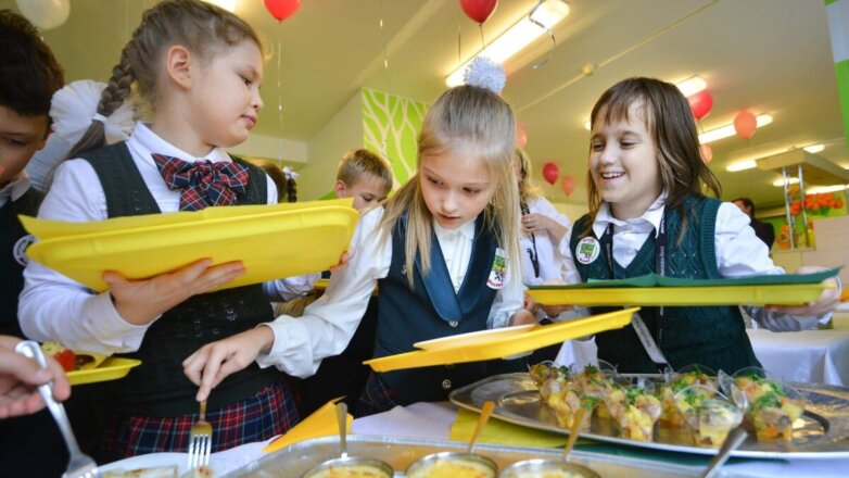 Минпросвещения планирует ввести стандарты организации питания в школах